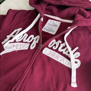 Y2K Aeropostale XL Ladies Burgundy zip
Up Hoodie like new